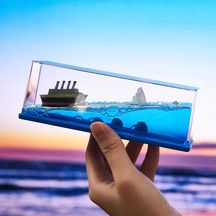 š¢Unsinkable Cruise Ship Ornamentāļø