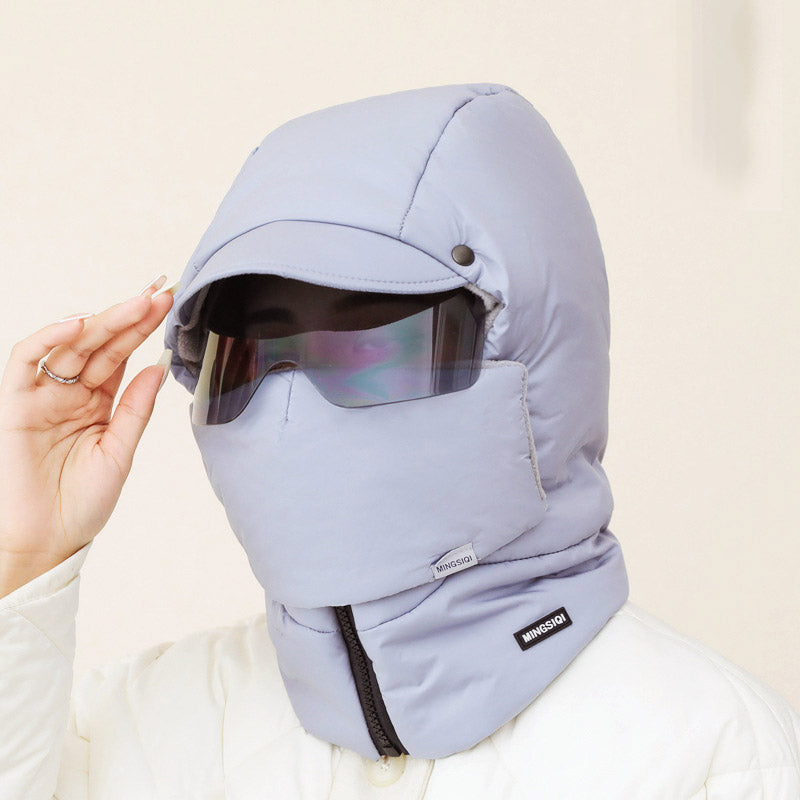 Winter trapping hat with goggles