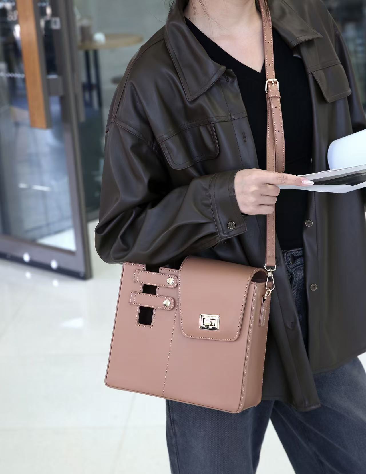 Outdoor Portable Crossbody Water Cup Storage Bag